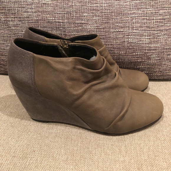 Eileen Fisher slope pm ankle booties zip round toe - Picture 2 of 8